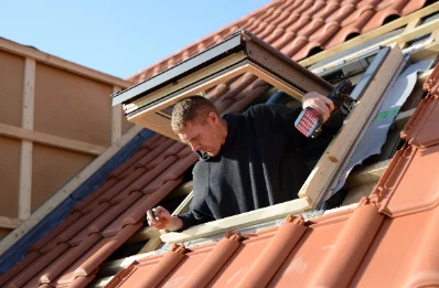 Pose de fenêtres de toit Velux à Royer